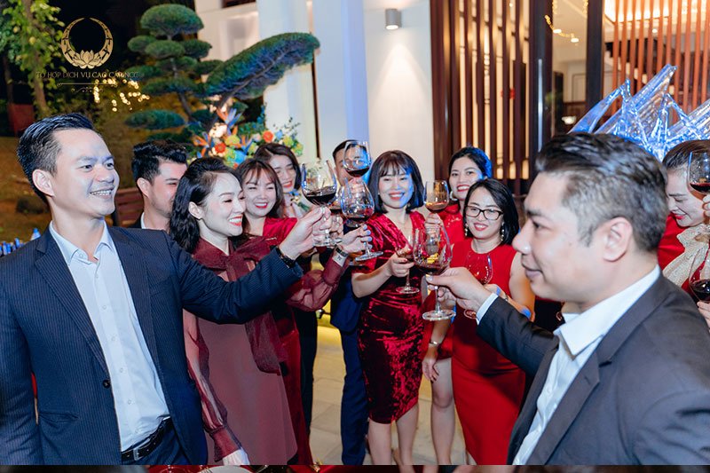 Tiệc khai xuân hoàn hảo tại Trung tâm Hội nghị Quốc gia Tiệc khai xuân đẳng cấp