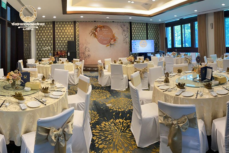 Tiệc báo hỷ