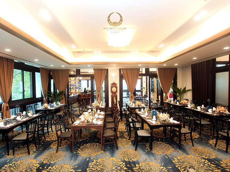 Nhà hàng tổ chức tiệc 8/3 với hệ thống phòng VIP sang trọng