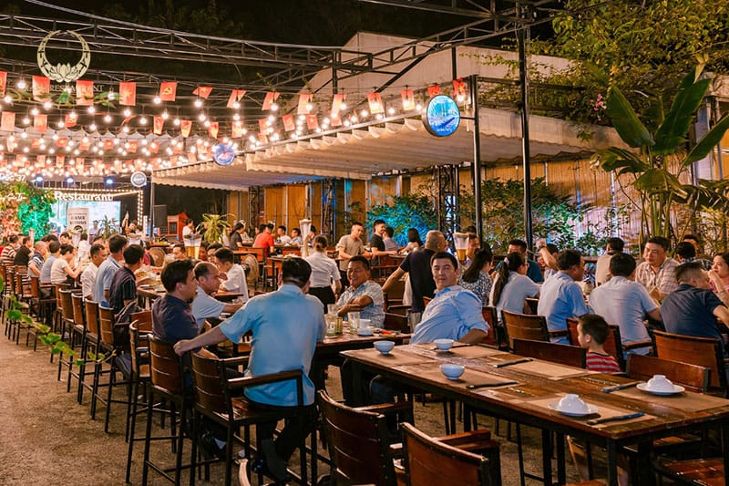 Không gian tiệc tại nhà hàng Xanh: Lựa chọn lý tưởng cho mọi sự kiện Không gian tiệc tại nhà hàng Xanh
